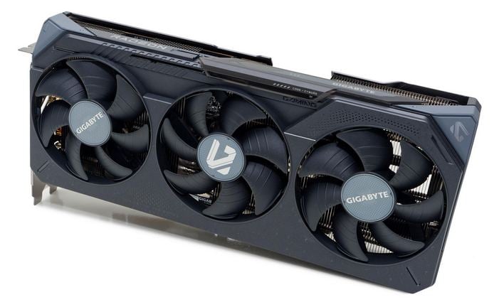 gigabyte 9070 angle 1