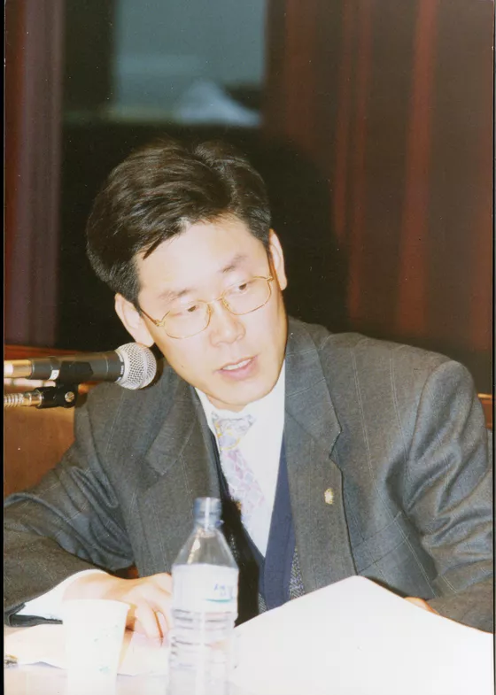 변호사 이재명, 1990년.