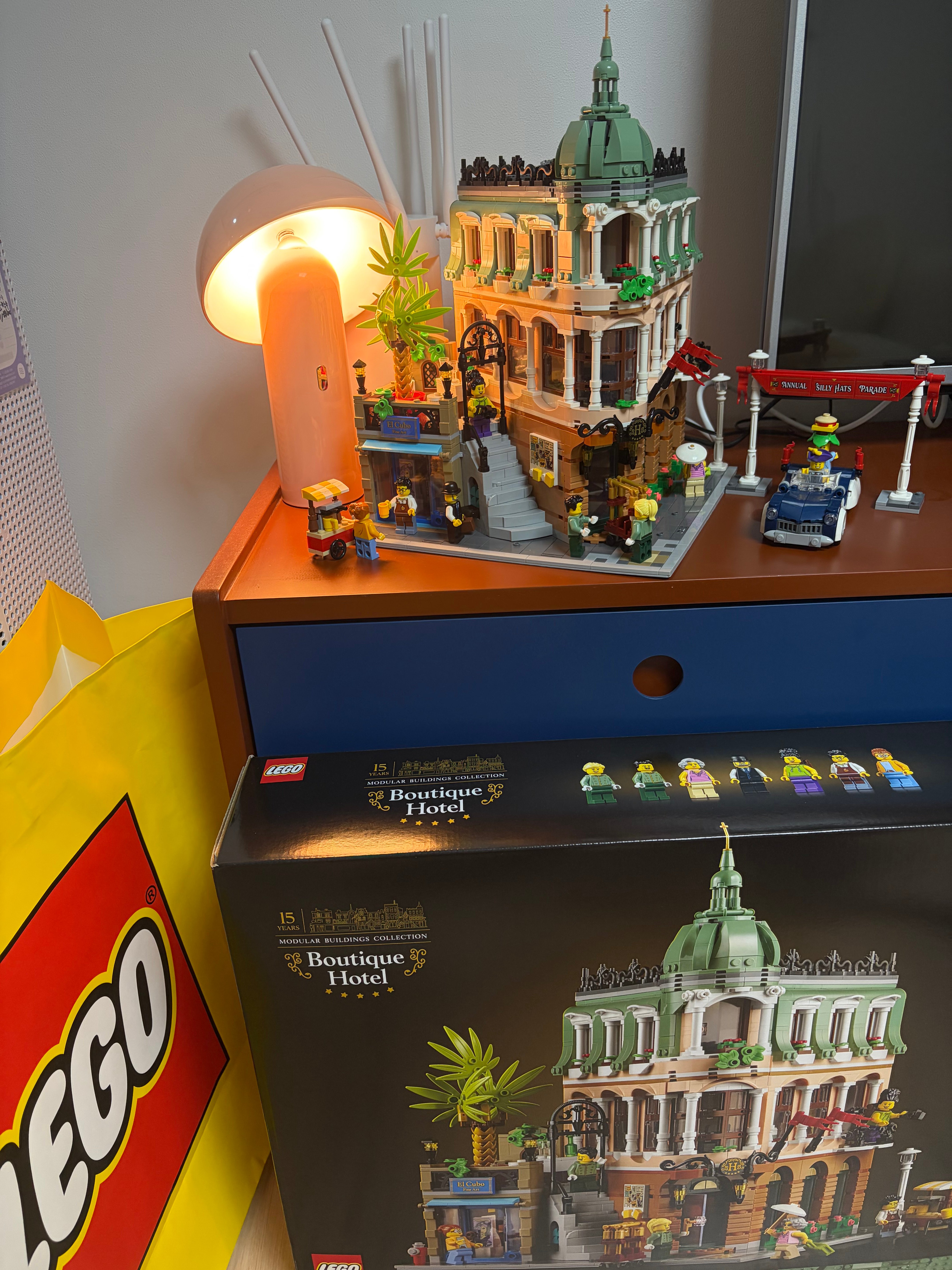 LEGO 10297 Boutique Hotel