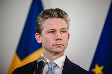 HEgKSe8bIAAwTjS.jpg