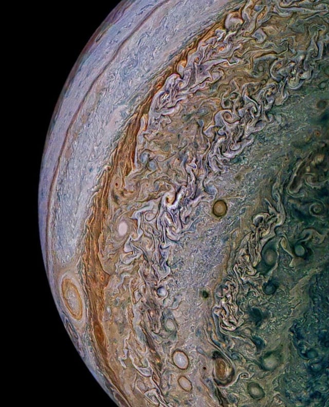 clearest-photos-of-jupiter-juno-spacecraft-nasa-v0-0iiwxqx6gnb81.jpg