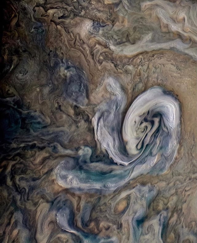 clearest-photos-of-jupiter-juno-spacecraft-nasa-v0-8h7ydbz6gnb81.jpg