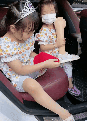 8e046-662251f1d7309-007c3a34dd0b107cae7576665009fb29b3bc8c36.gif