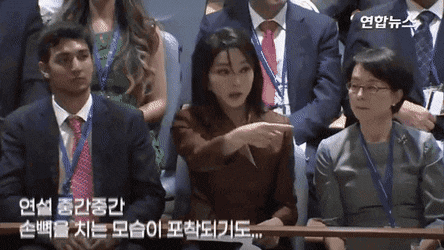 9596e-6618d2d81a823-a96cfb5ce843fabfe7a8b40c095f7a559983ff04.gif